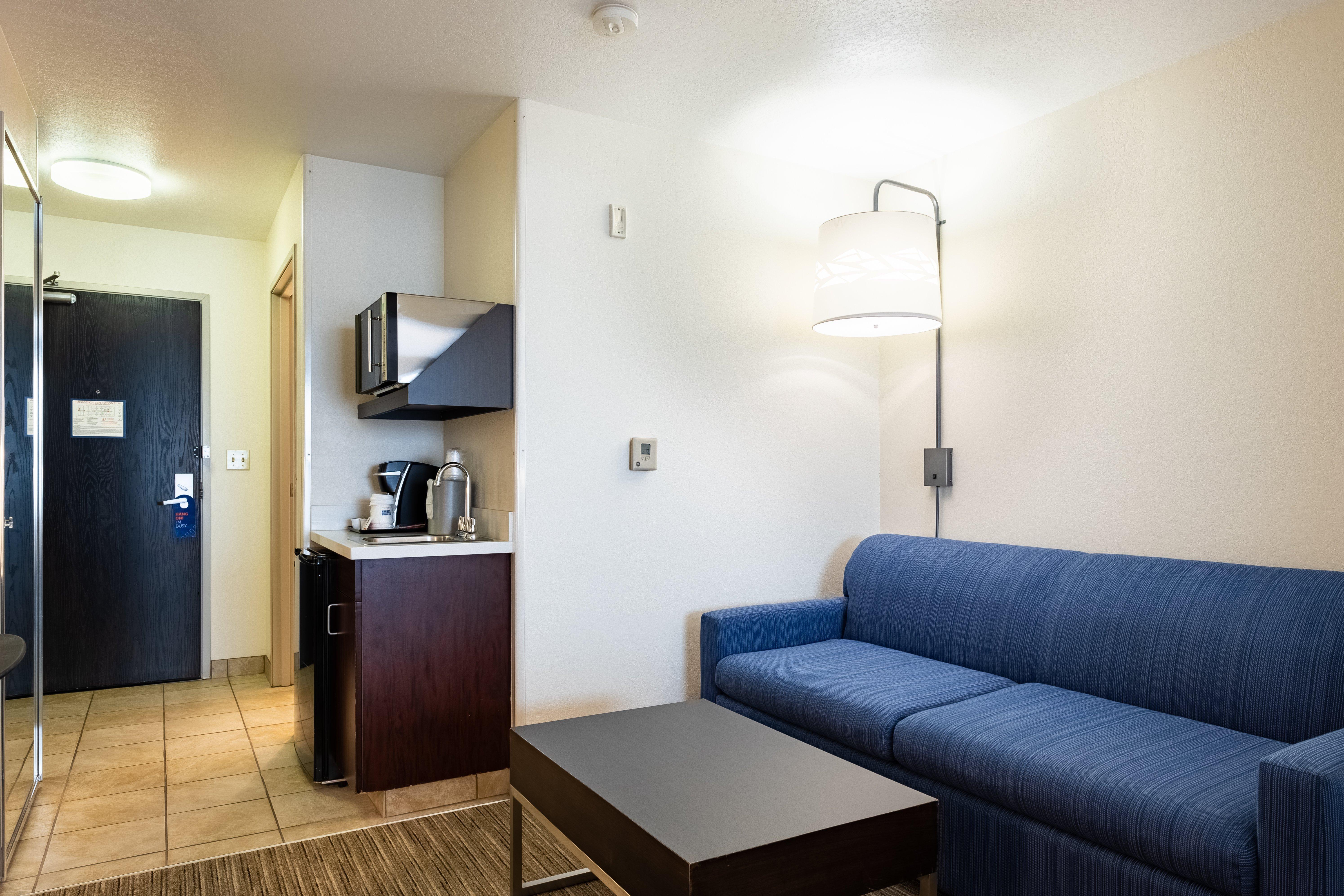 Holiday Inn Express Hotel & Suites Evanston By Ihg Bagian luar foto