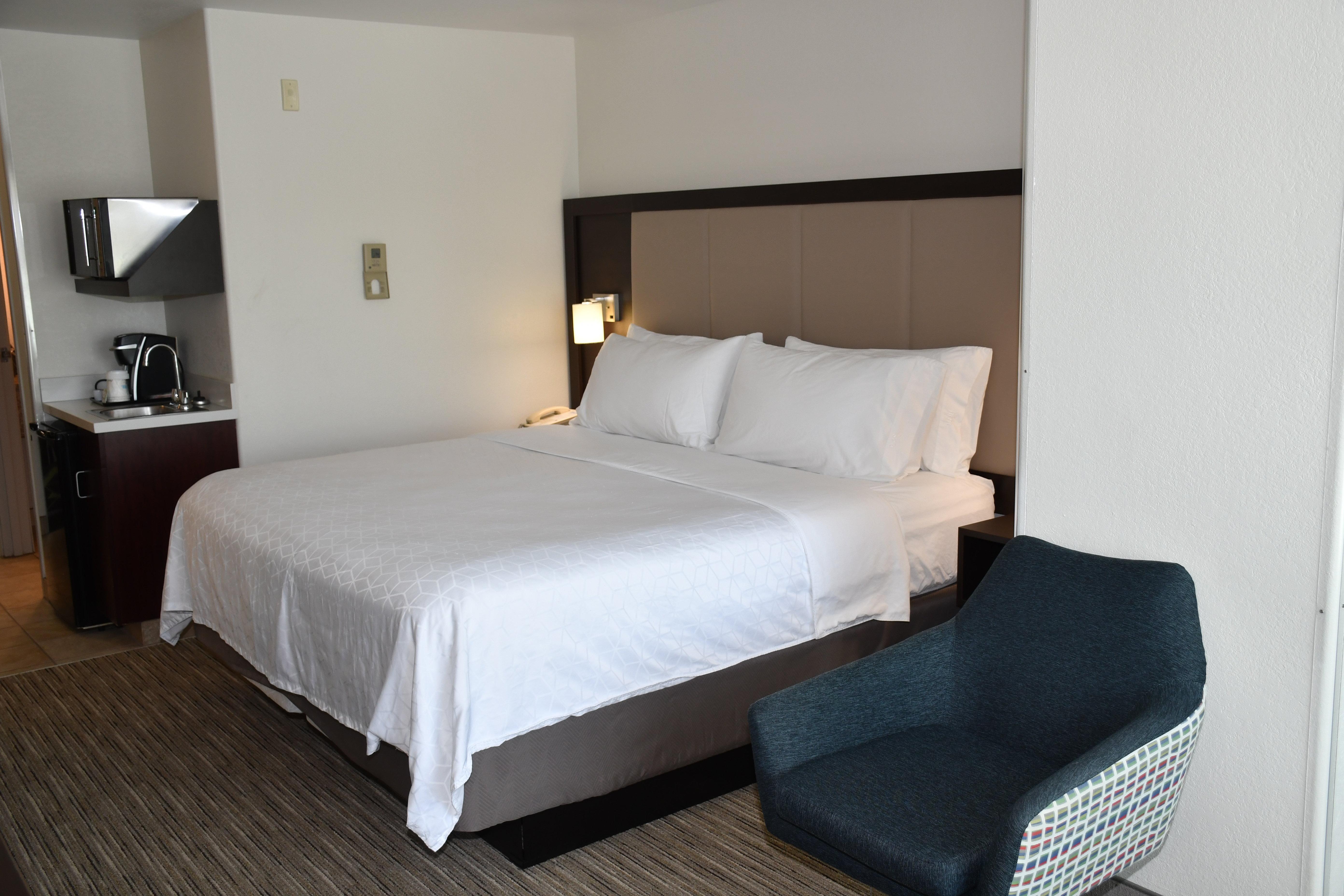Holiday Inn Express Hotel & Suites Evanston By Ihg Bagian luar foto