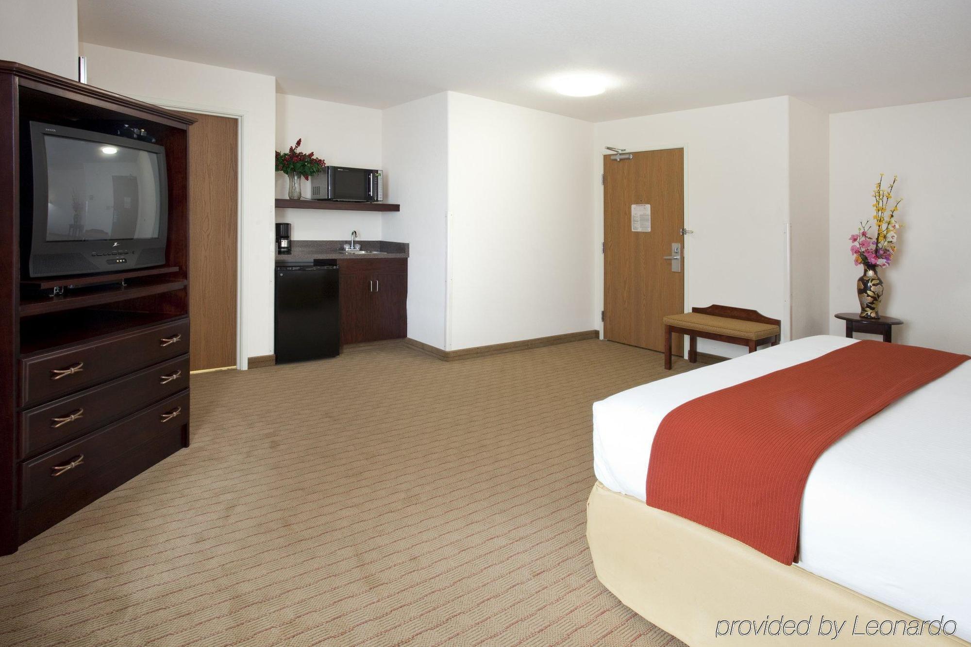 Holiday Inn Express Hotel & Suites Evanston By Ihg Ruang foto